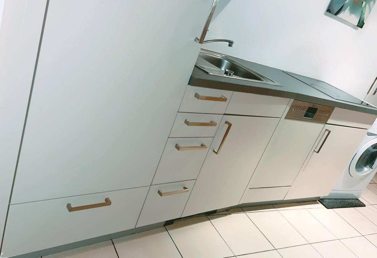 וינה Comfort Triple Room Hn מראה חיצוני תמונה