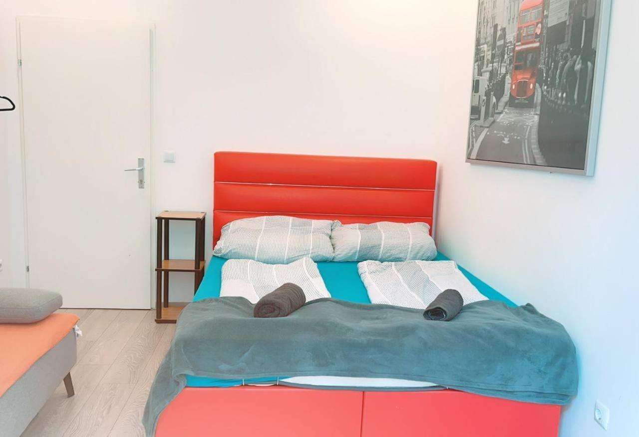 וינה Comfort Triple Room Hn מראה חיצוני תמונה