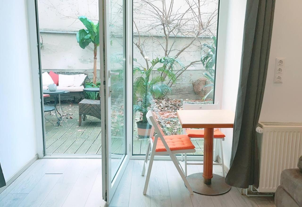 וינה Comfort Triple Room Hn מראה חיצוני תמונה